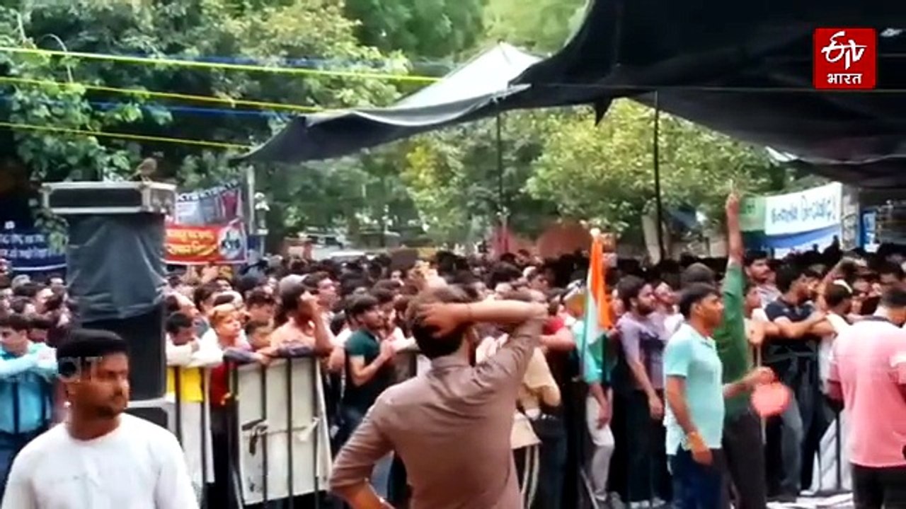 जंतर-मंतर पर बढ़ा तनाव, अस्पताल में वांगचुक और...