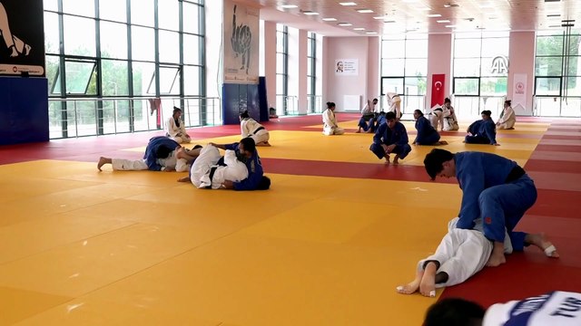 Milli judocu Bilal Çiloğlu'nun hedefi büyük erkeklerde ilk dünya şampiyonluğunu kazanmak: | Ajansspor | AA