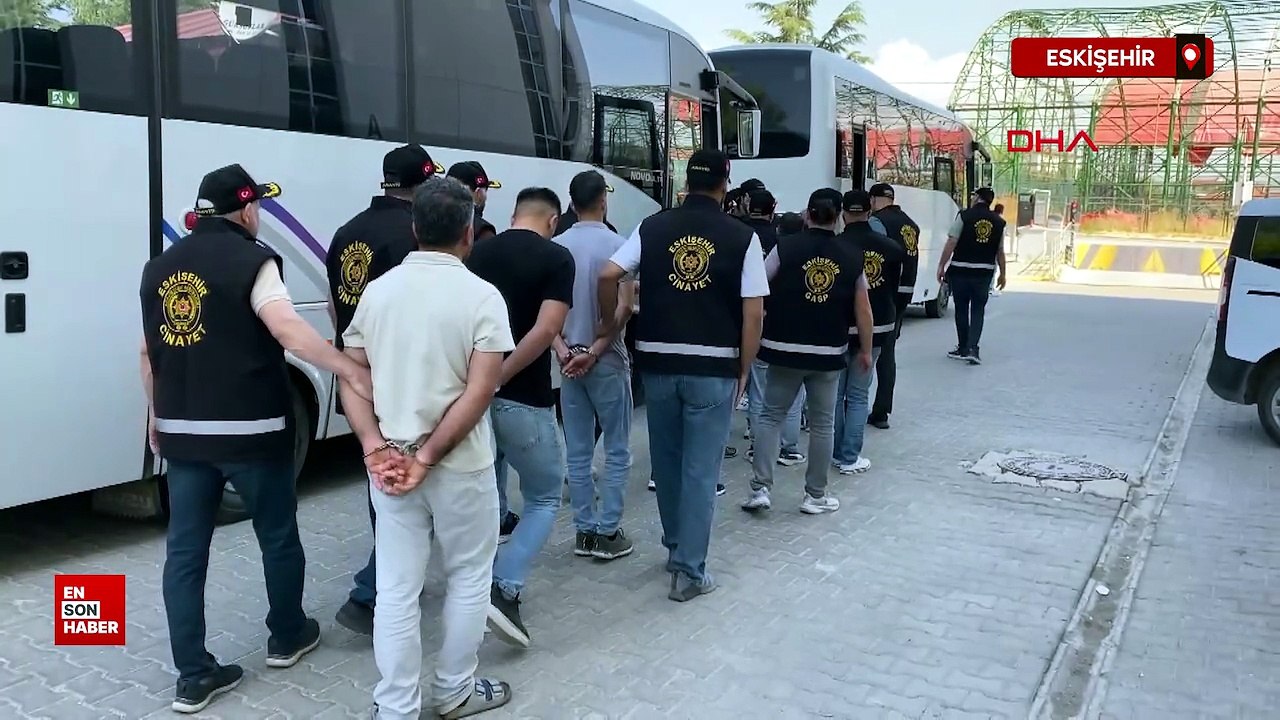Eskişehir'de meydana gelen kavgada 1'i polis, 11 kişinin yaralandı