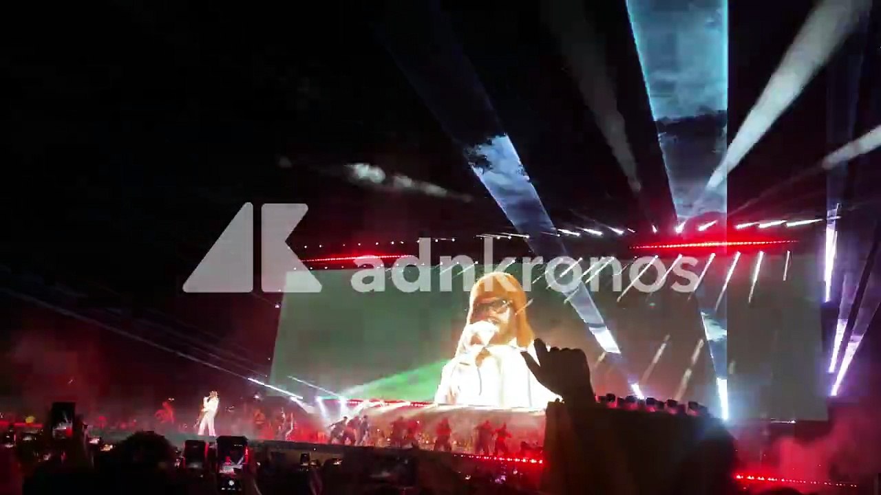 Bad Bunny fa ballare 78mila persone e Milano si colora di Porto Rico per una notte