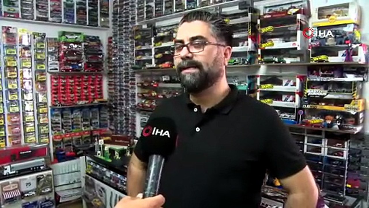 35 yıldır biriktiriyor! Koleksiyonundaki parça sayısı 15 bini geçti: 'Bana terapi gibi geliyor'