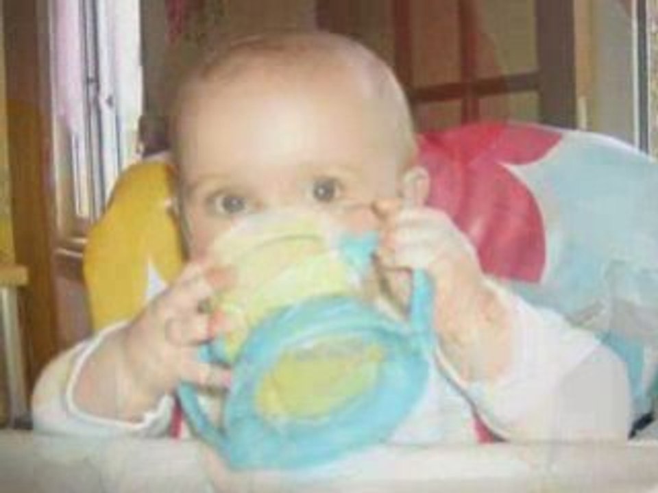 Maya de 10 mois à 11 mois