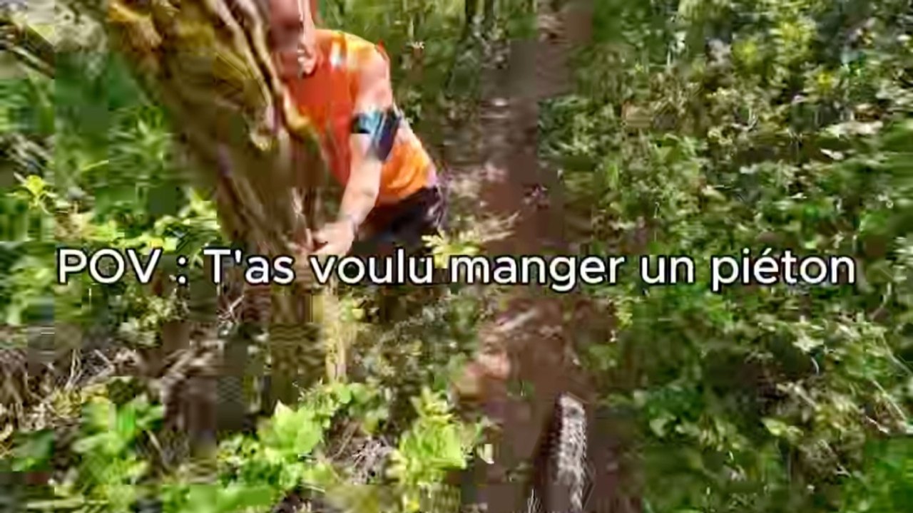 😱 Je tape un piéton en VTT Enduro 😱 #velo #vtt #enduromtb #mtb