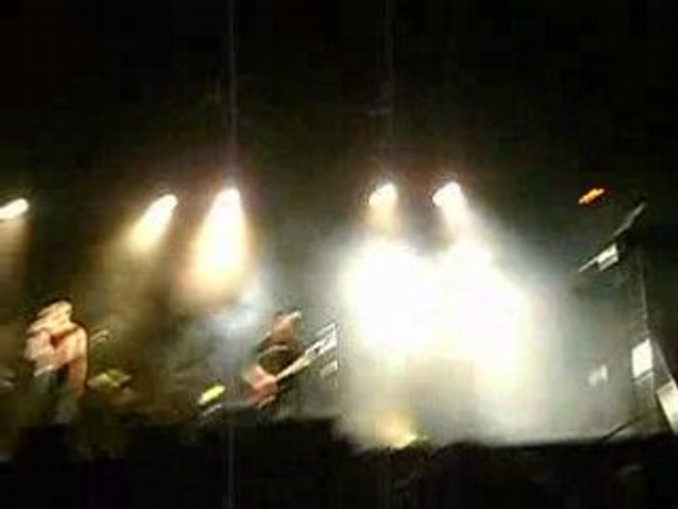 NO ONE IS INNOCENT : LA PEAU A BLOIS