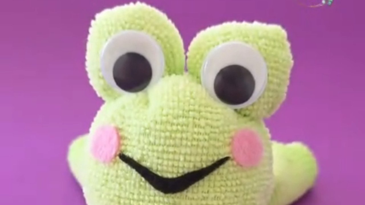 🐸 Cute Towel Frog DIY