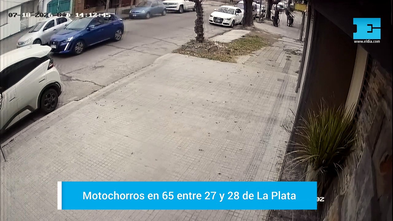 Motochorros en acción en La Plata
