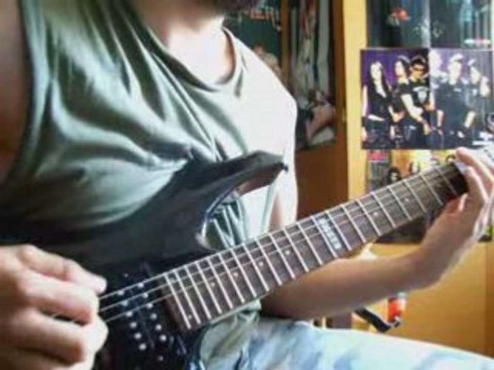 Moi qui joue l'une de mes création METAL!!!