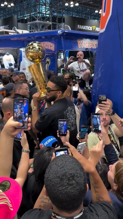 Karl-Anthony Towns gives Knicks fans a moment they'll never forget