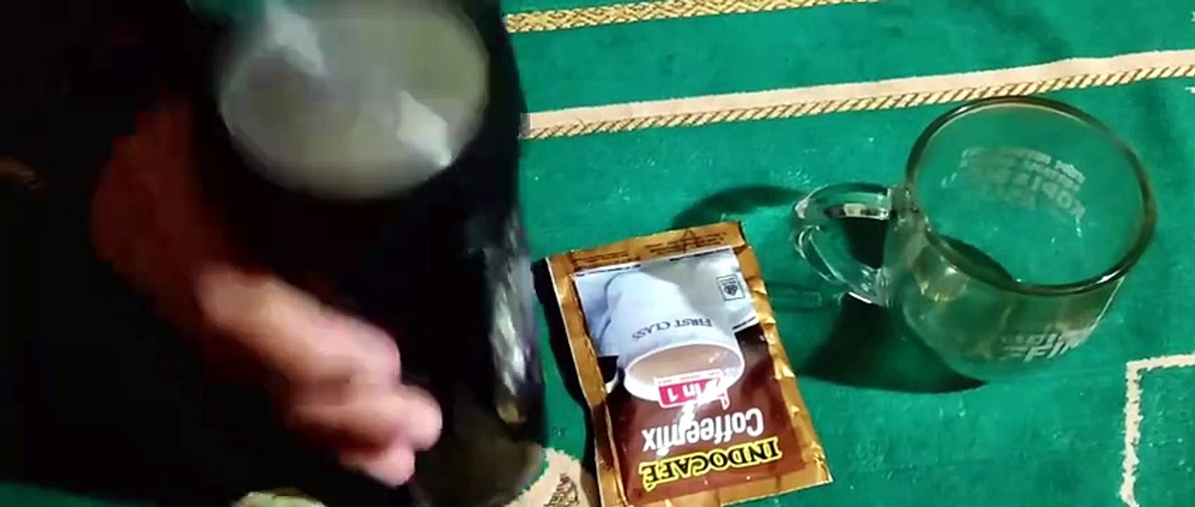 Kopi dulu guys, biar pinter 😅