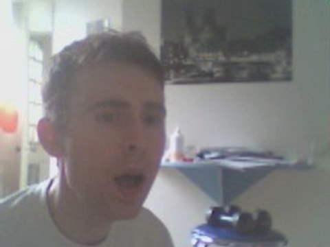 Wiwi égratigne Adieu l'oiseau