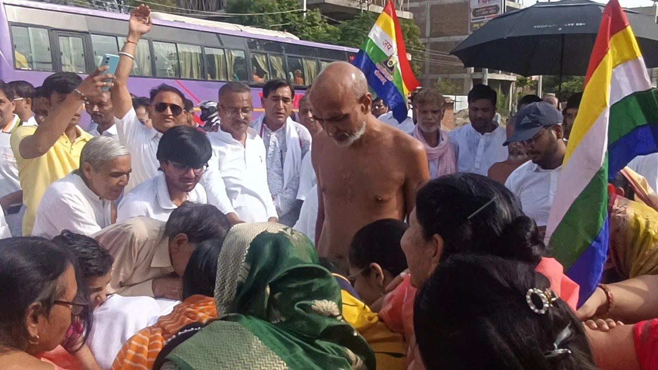 अलवर पहुंचे मुनि सौम्य सागर महाराज, भव्य मंगल प्रवेश से भक्तिमय हुआ शहर