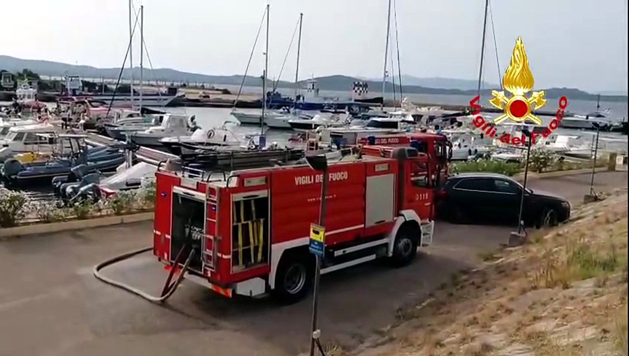 Rogo in porto a Cala Camiciotto, La Maddalena: nessun ferito | VIDEO |