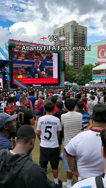 ENGLAND VS ARGENTIA FANS SHOWDOWN FOR FIFA
