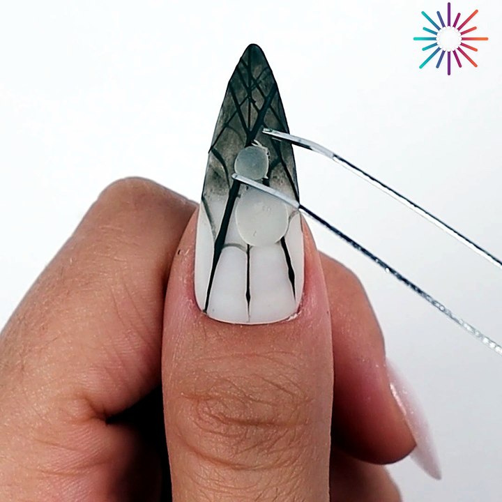Realistic spider nails! 🕷️🕸️