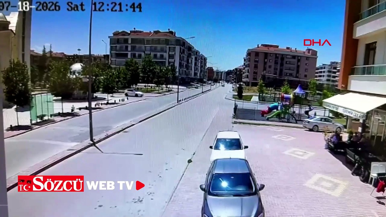 Minibüsüyle ters yönde ilerledi, o anlar kamerada