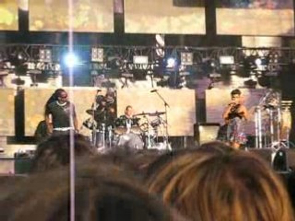 Nelly furtado 14 juillet 2007