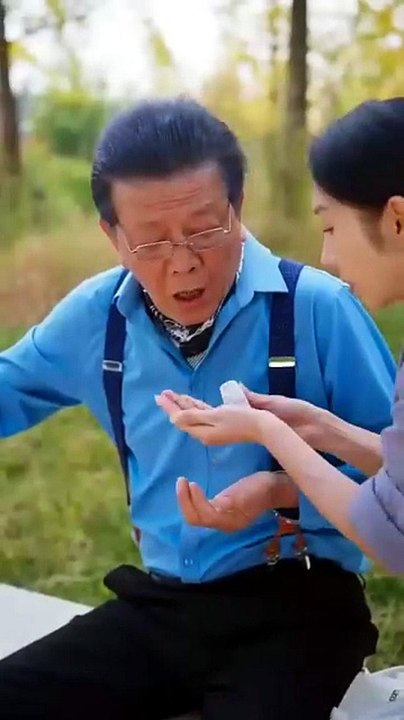 Best Korean romantic movie with happy ending movie - Dumped woman saves an old man—he’s a CEO’s dad, changing her fate! [Full Movie]