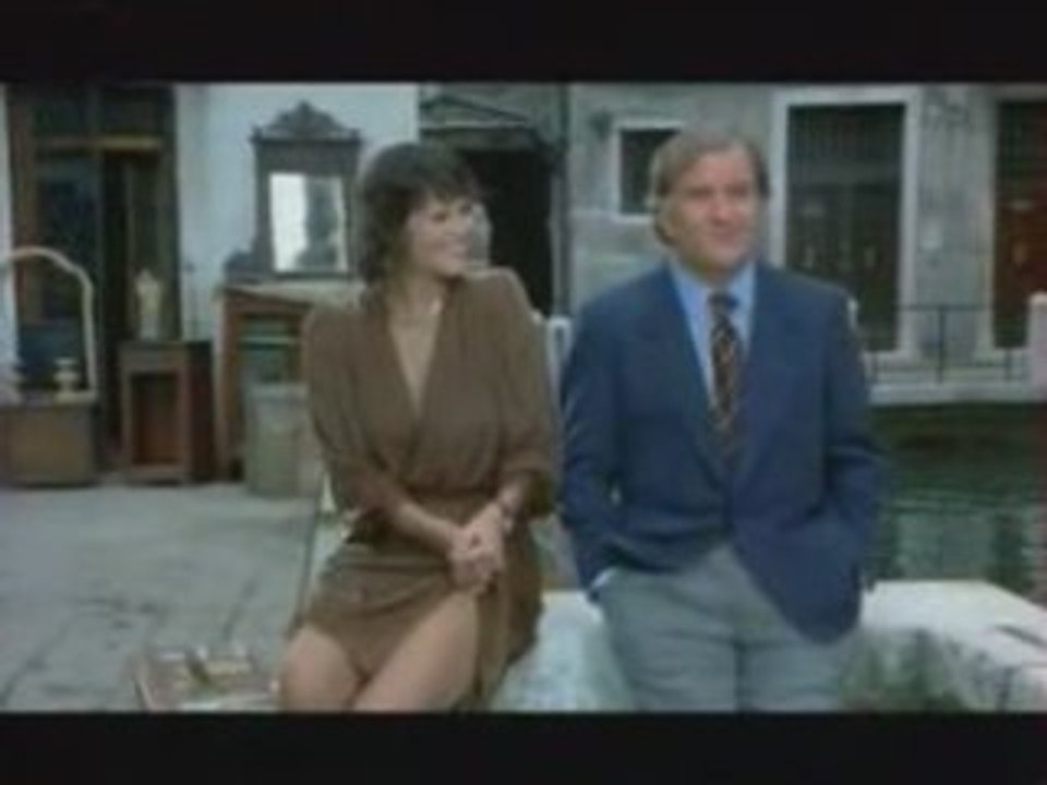 Claudia Cardinale in Il Regalo - 1982