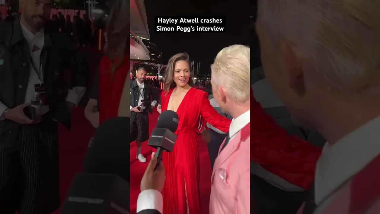 Hayley Atwell crashes Simon Pegg’s Interview