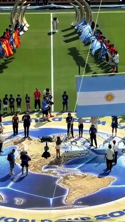María Becerra realizó la prueba de sonido antes de cantar el Himno en la final del Mundial 2026