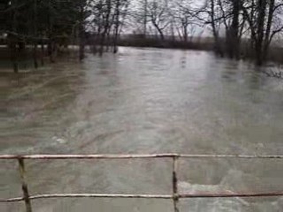La Tille en crue le 11/03/2006