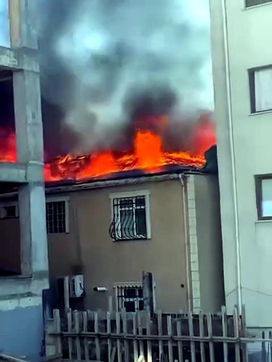 Yenimahalle sakinleri sokağa döküldü: Çayırova'da korku dolu dakikalar