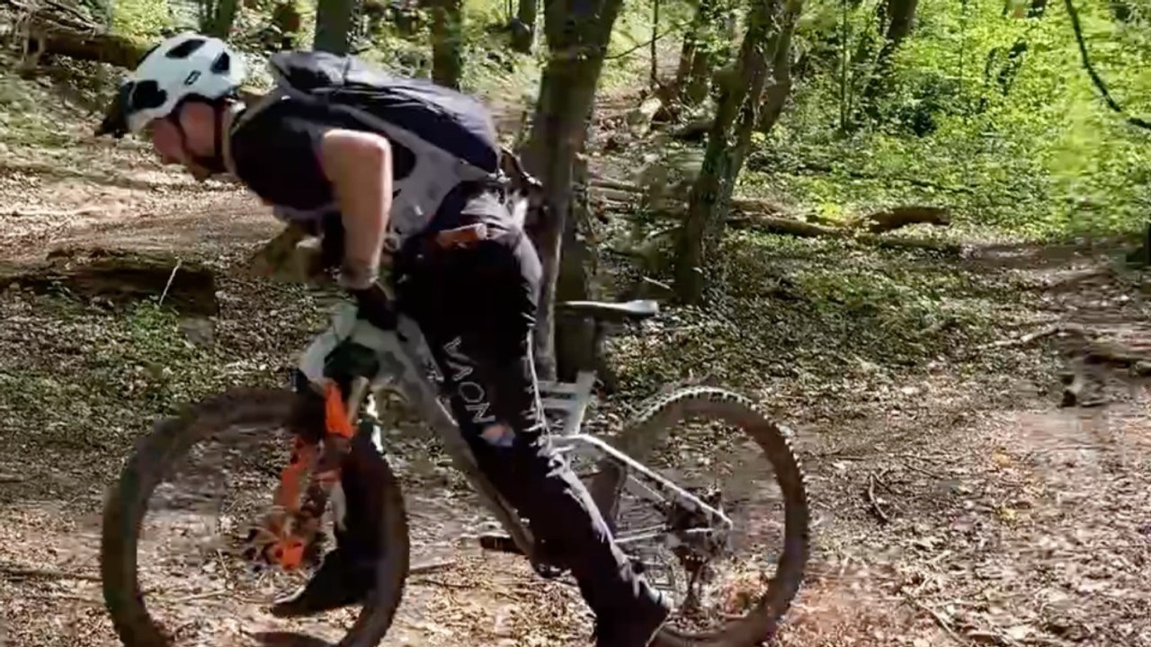😱 JE GLISSE EN VTT ENDURO 😱 #velo #vtt #endur...