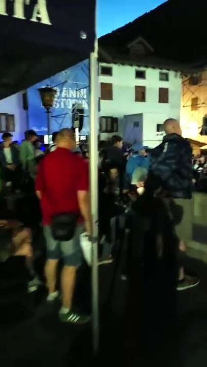Anche a Dimaro si segue Spagna-Argentina: p.za Madonna della Pace gremita!