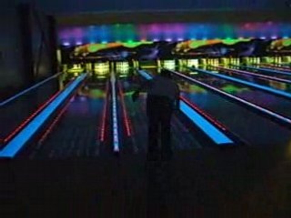 Les boss du bowling - Malou