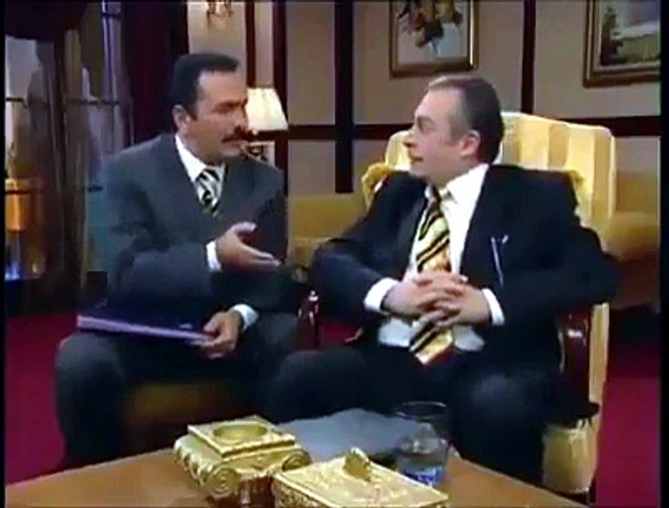 Türkiye de muhalefet “Sayın Bakanım” adlı komedi dizisinden (veya programından) bir skeç/alıntıdır.