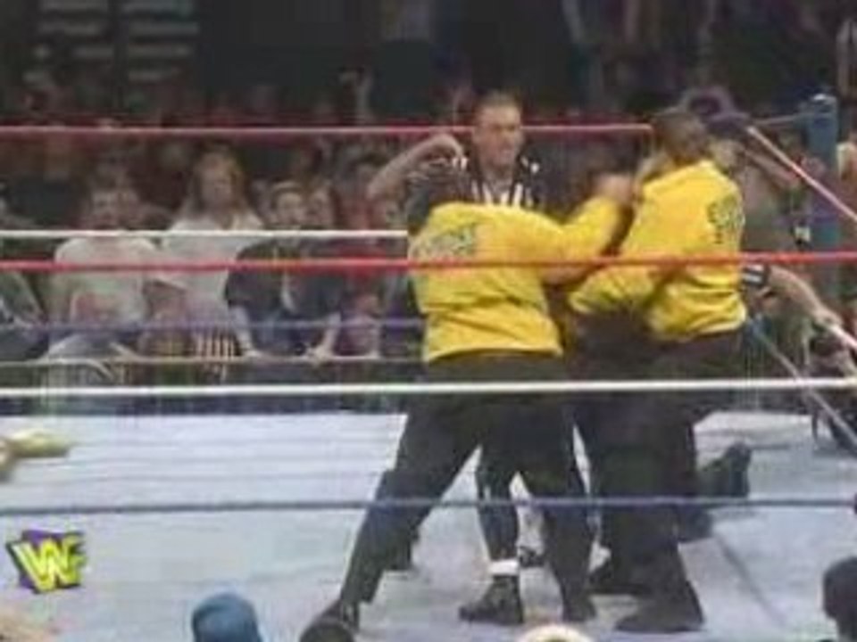 WWE The Best of RAW 15th Anniversaire disque 2 partie 2