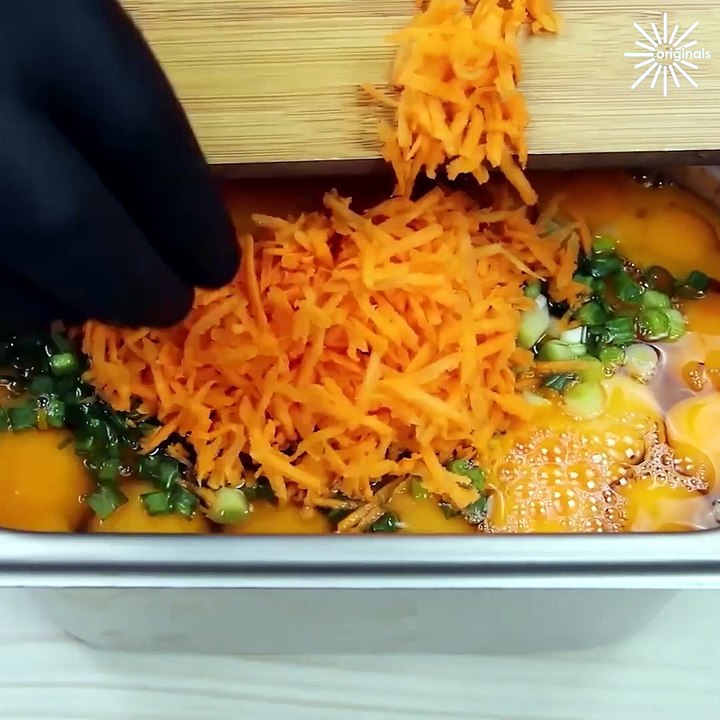 Let's make a giant rolled omelette together!
