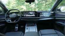 Audi Q7 SUV Agave Green Interior Design