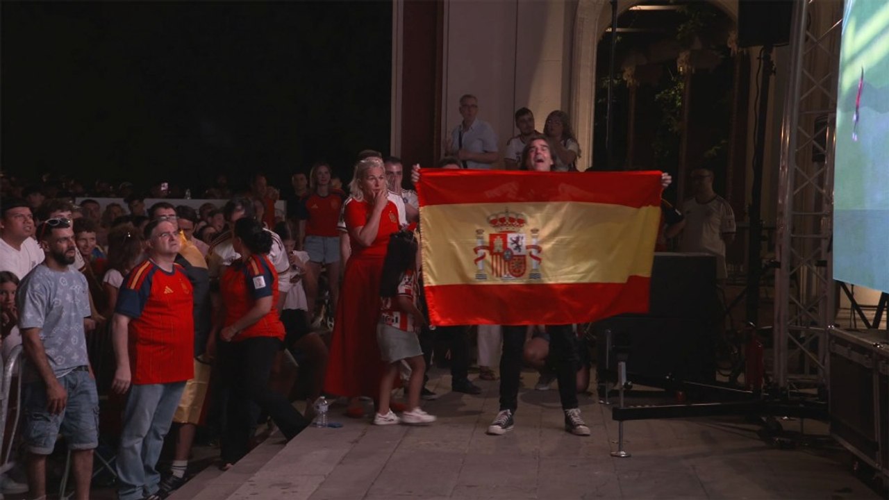 Así celebran en Bilbao hasta la madrugada la victoria de España por encima de las amenazas de los borrokas