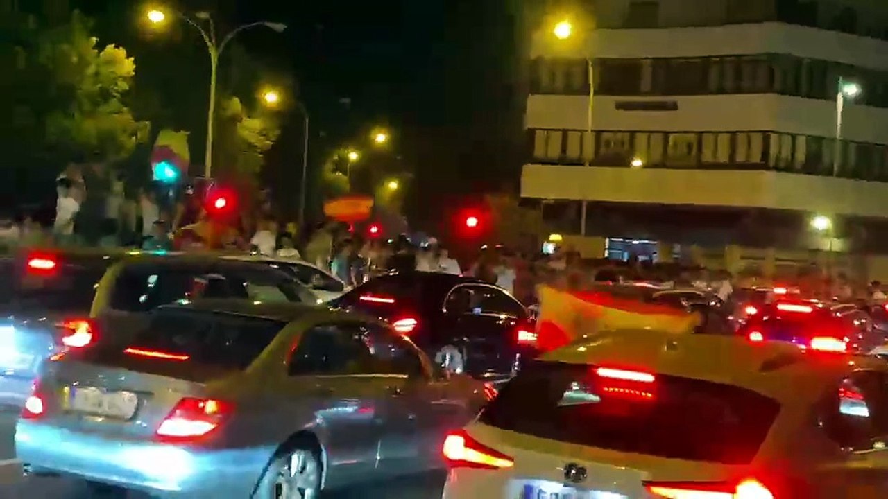España conquista el Mundial y desata la fiesta en Pamplona: celebración multitudinaria en pleno centro tras la final