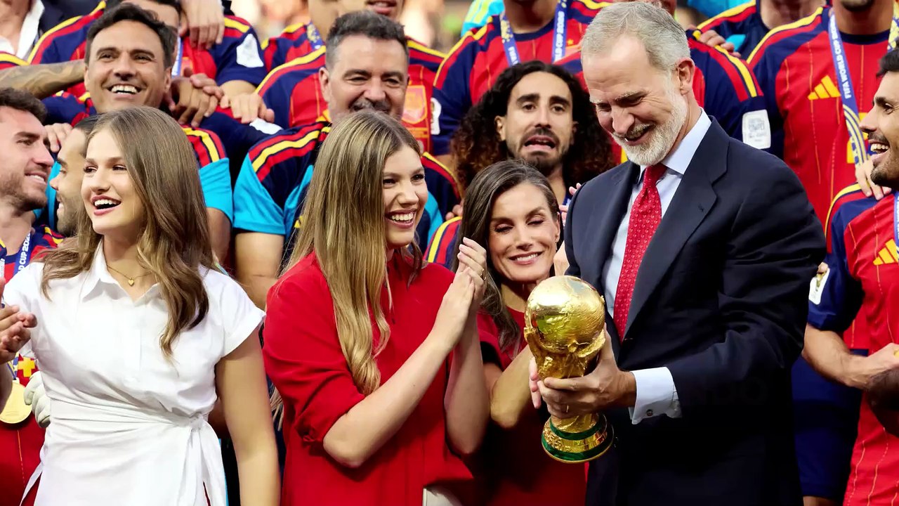 La Spagna è campione del Mondo, e Letizia festeggia con il suo abito portafortuna
