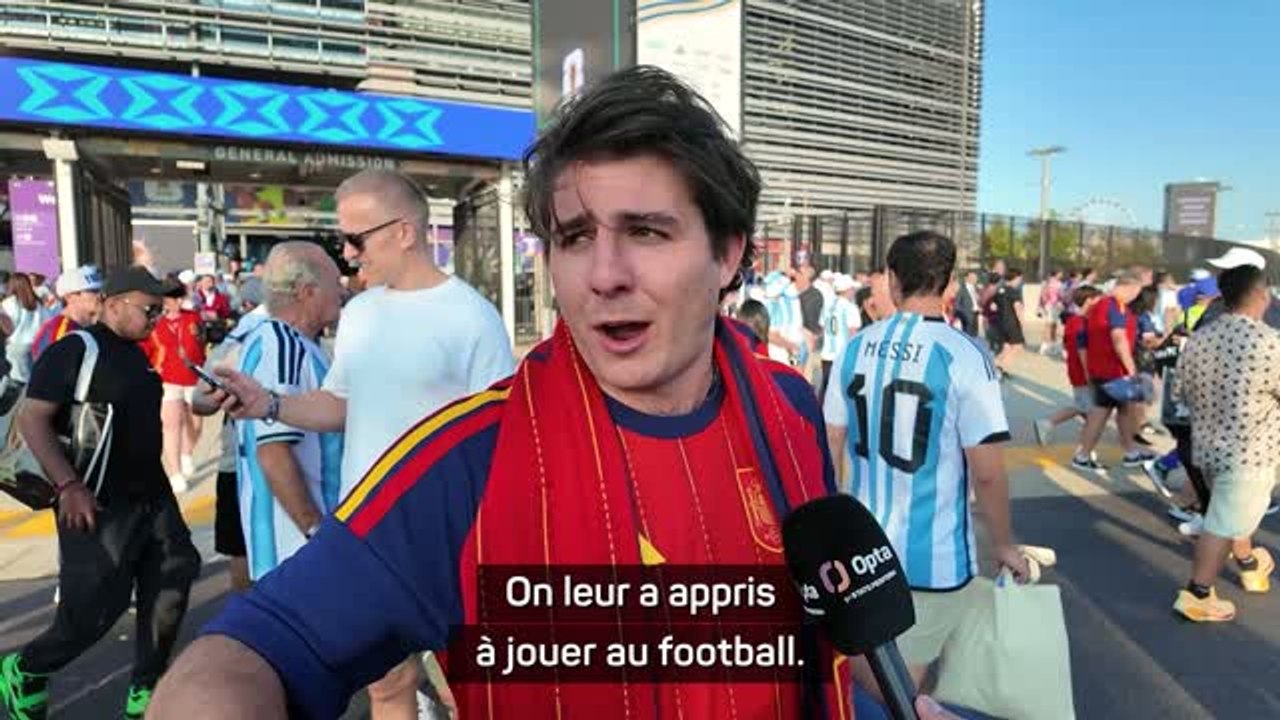 Espagne - Les supporters ravis à la sortie du stade : "On leur a appris à jouer au football"