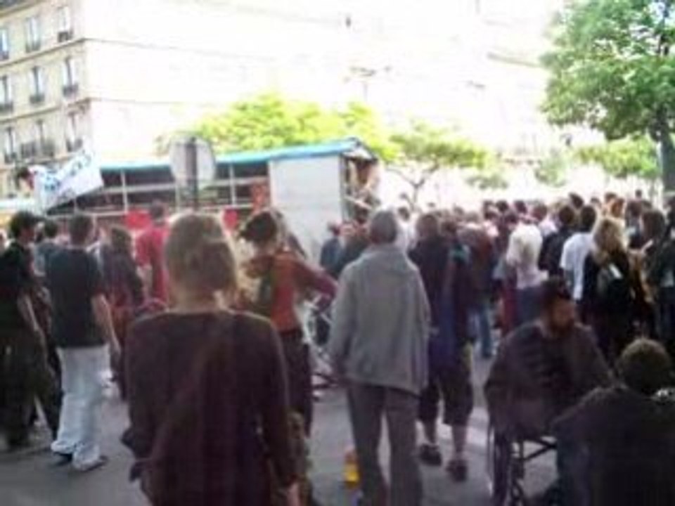 Manif_R2R_Longueurs_d'Ondes_kaizer