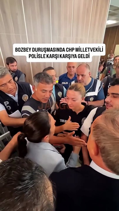 CHP'li vekil polisle kavga etti