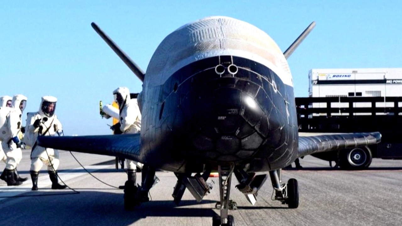 Space Force's X-37B: Classified Robotic Space Plane Launched on Falcon Heavy