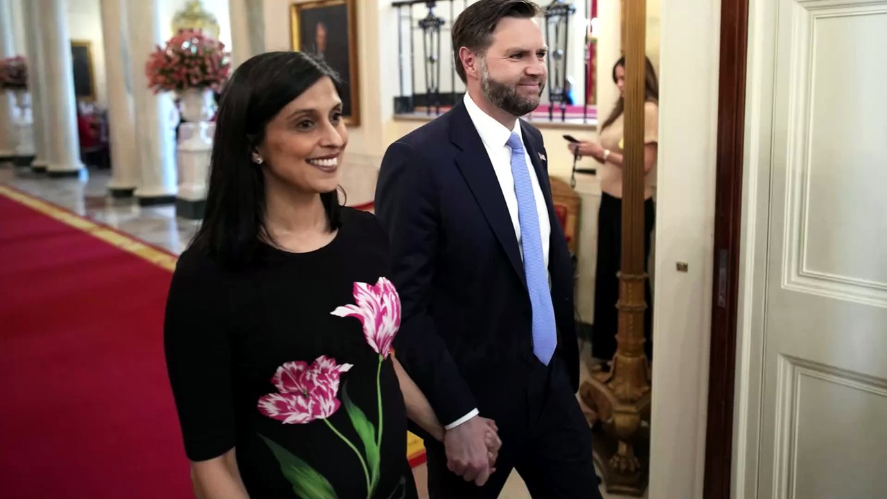 JD Vance e la moglie Usha genitori per la quarta volta: come hanno chiamato il bebè