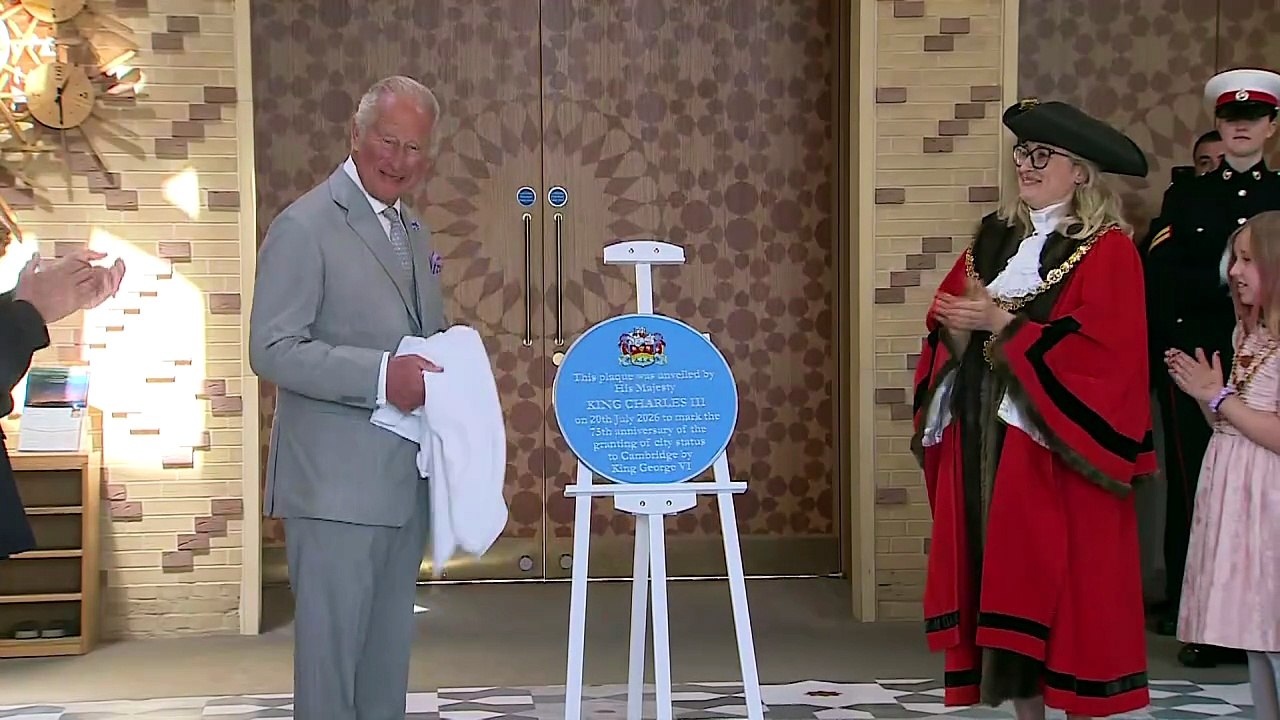 King Charles tours Europe's first 'eco-mosque'