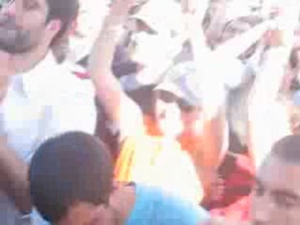 Les Cowboys Fringants - La manifestation (Solidays 2008)