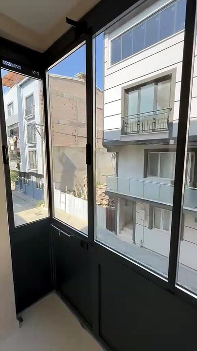 Tepe Cam Balkon Sistemleri . Gemlik