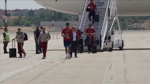 Espagne - La Roja, championne du monde, a aterri à Madrid