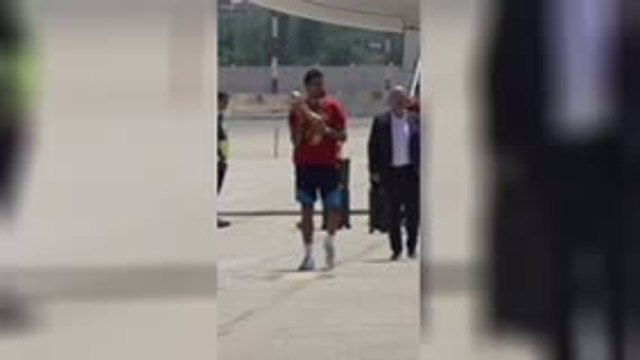 Espagne - La Roja, championne du monde, a aterri à Madrid