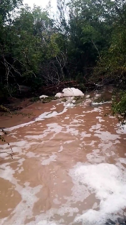 Linda Cachoeira na bahia