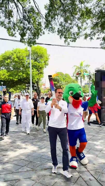Directivos de Creso reciben la Antorcha de los Juegos Centroamericanos y del Caribe Santo Domingo 2026