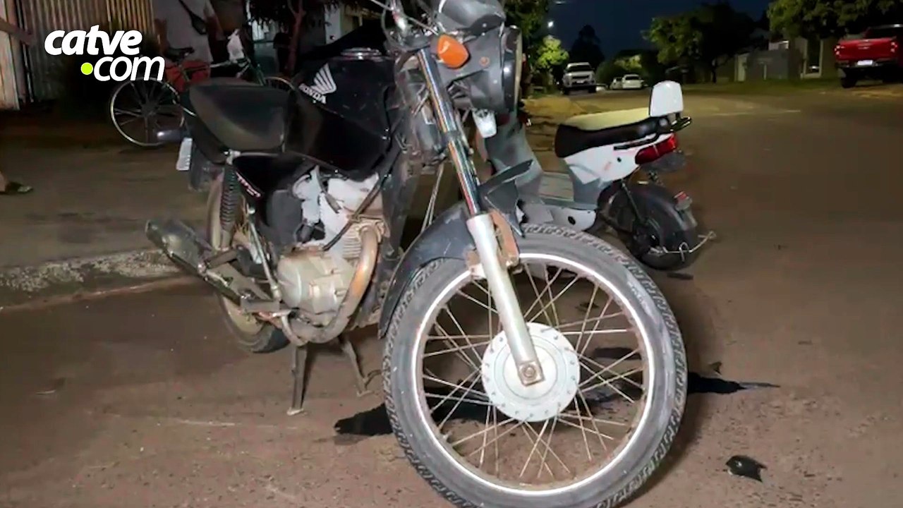 Moto atinge moto elétrica na Avenida Tito Muffato e deixa os dois condutores feridos