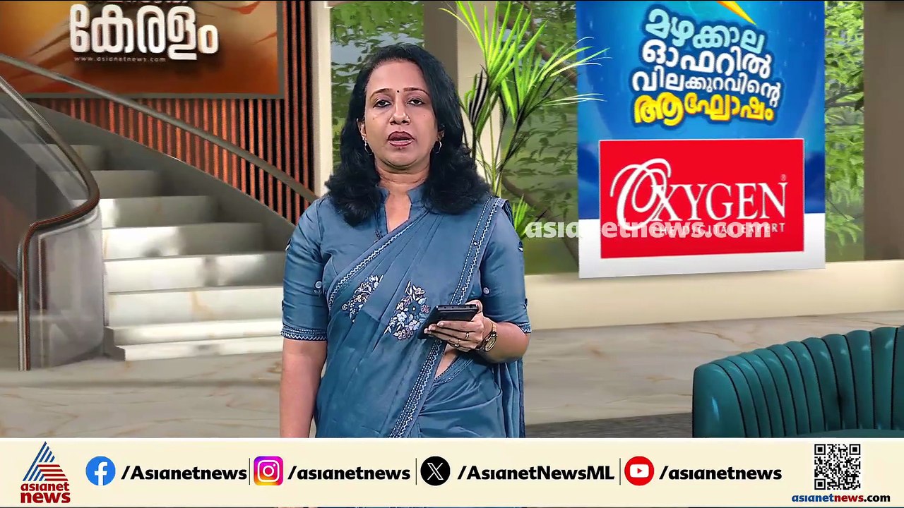 പുന്നപ്രയിലെ വീട്ടിൽ വി.എസിൻ്റെ പ്രതിമ അനാച്ഛാദനം ചെയ്ത് ഭാര്യയും മകനും